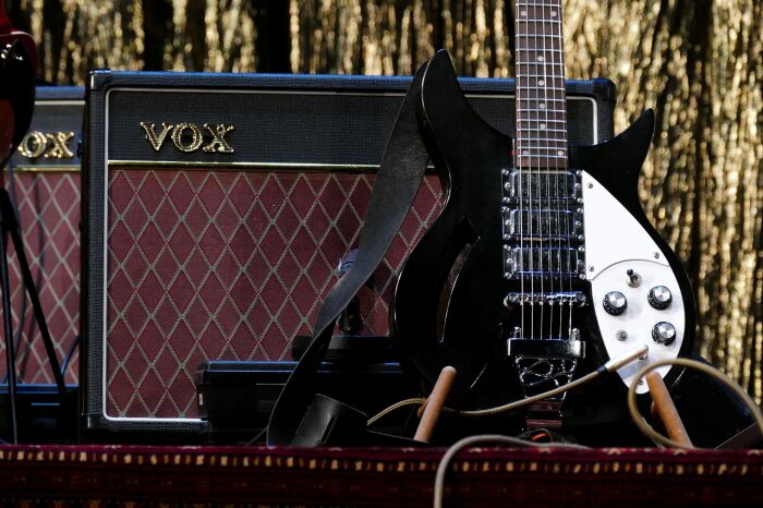 guitar-3131893_1280.jpg © michaelmep - Pixabay