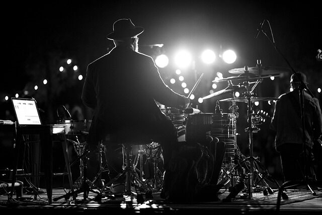 eyecandydesignz-drummer-6869168_640.jpg EyeCandyDesignz - Pixabay