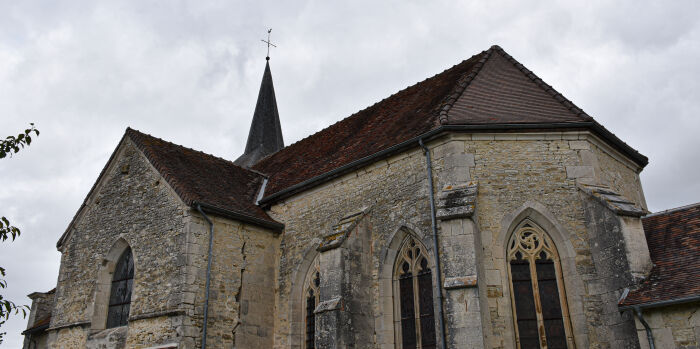 Église Rouvres.JPG Amélie Girou