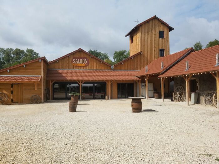 Saloon extérieur.jpg © Western City