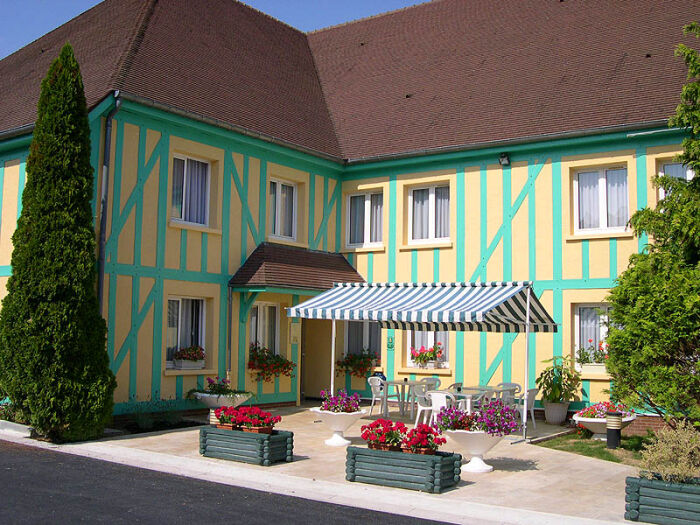 Pan de bois - Façade nvelle.jpg Hôtel Le Pan de Bois