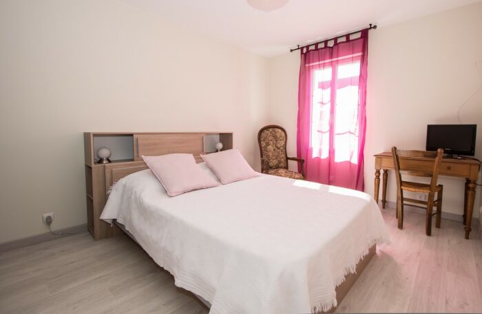 la chambre au rez-de-chaussée ©La Maison Bleue