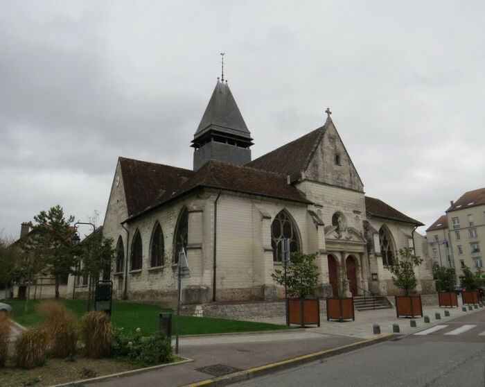 Église Sainte-Savine