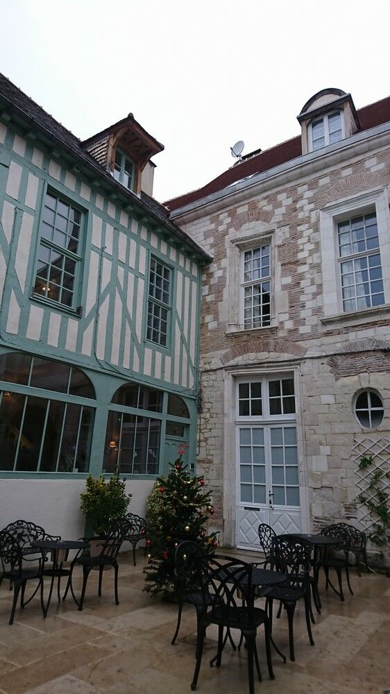 Hôtel Saint Georges.JPG © AG - Troyes Champagne Tourisme