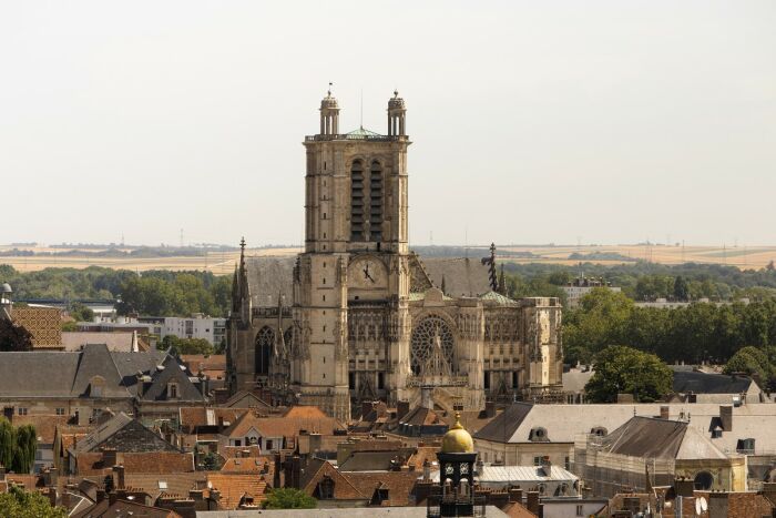 Vue aérienne de la Cathédrale © Claire Droppert