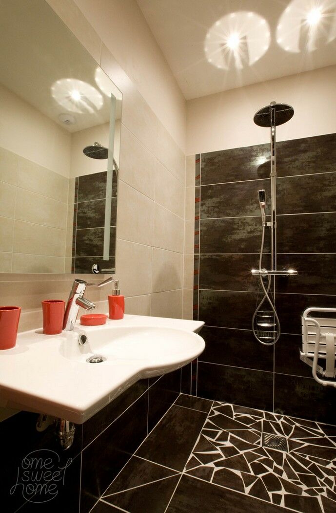 omesweethome-sdb-3.jpg Ome Sweet Home