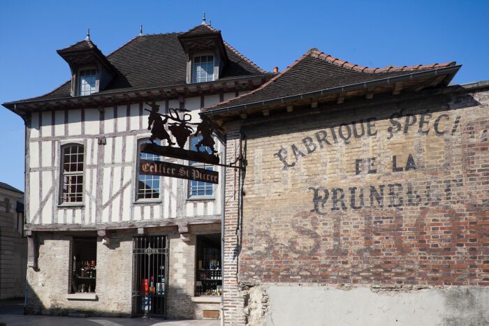 Le Cellier Saint-Pierre et la Prunelle de Troyes
