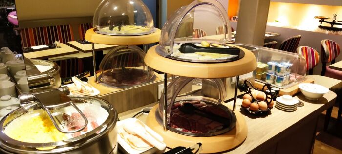 Buffet pdj.jpg ©Hôtel de la Gare Troyes Centre