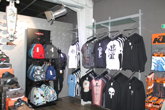 Freeshop_06.JPG © Marques City