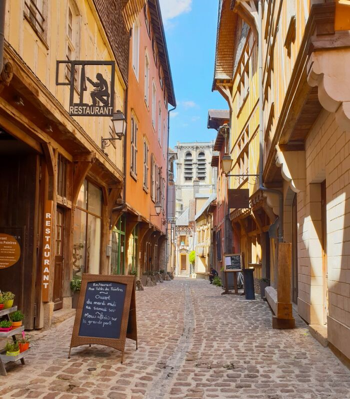Ruelle des chats retouche © A. LALLEMAND (25).jpg © A. LALLEMAND .jpg