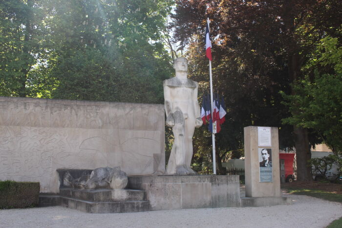Bulles de culture - Monument aux Martyrs de la Résistance