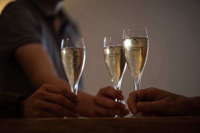 flutes-Olivier-Lassigne.jpeg Champagne Olivier Lasaigne