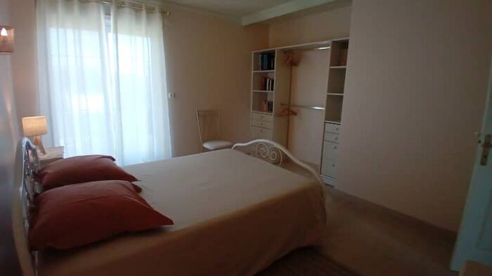 Les Iris - Chambre © H. Moussa - Les Iris