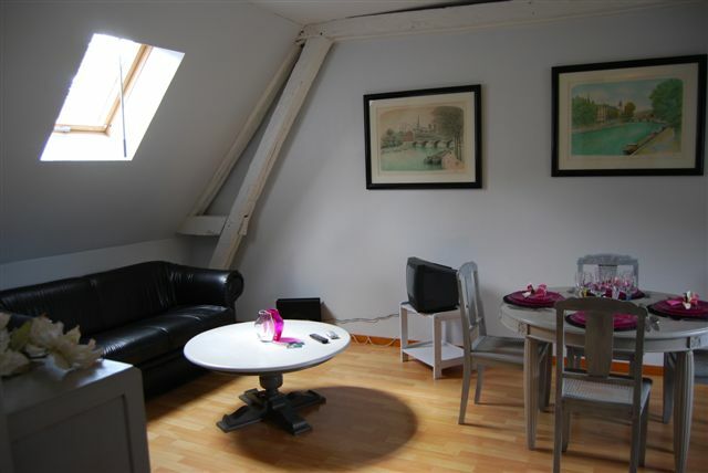Salon.jpg Moyet Laurence