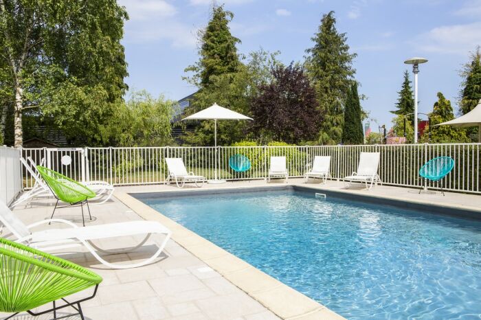 PISCINE ©DelphineCoutant/Agence Oblique