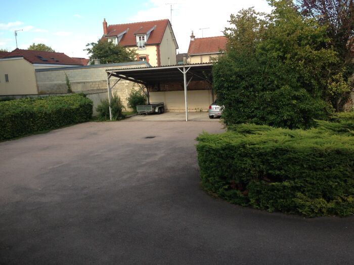 Accès parking.JPG Hôtel de Troyes