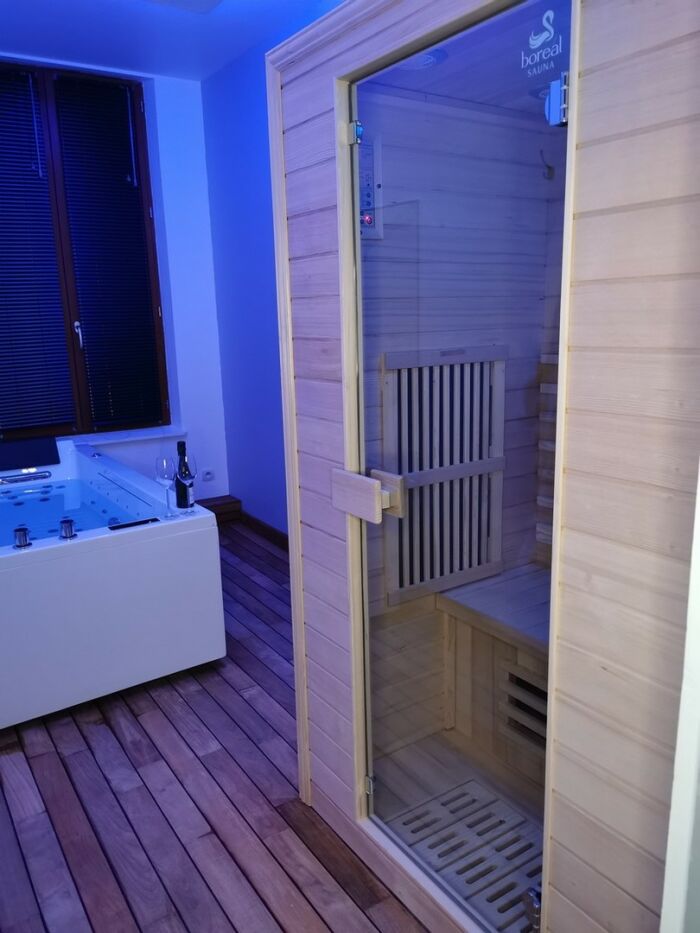 sauna.jpg ©Ô Coeur de Troyes - Bulles & Spa