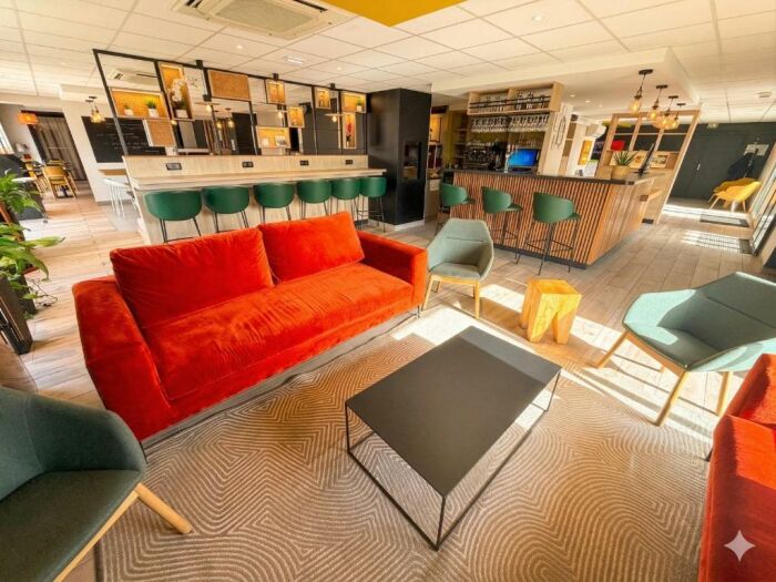 SALON CAMPANILE TROYES SUD BUCHERES