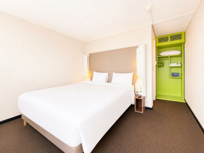 CHAMBRE DOUBLE CAMPANILE TROYES SUD BUCHERES