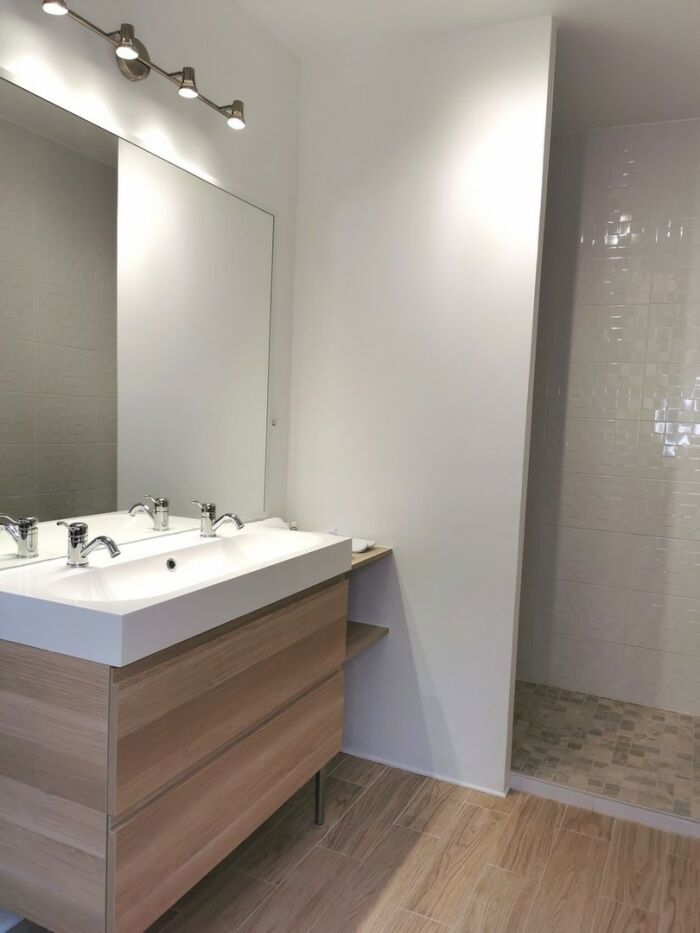 Salle d'eau.jpg ©Ô Coeur de Troyes - Bulles & Spa