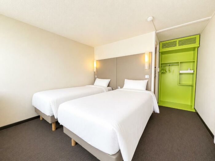 CHAMBRE TWIN CAMPANILE TROYES SUD BUCHERES