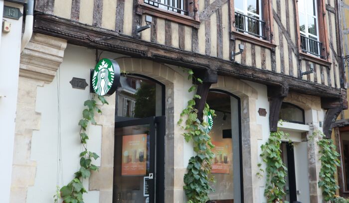 Starbucks ©CS-Troyes La Champagne Tourisme