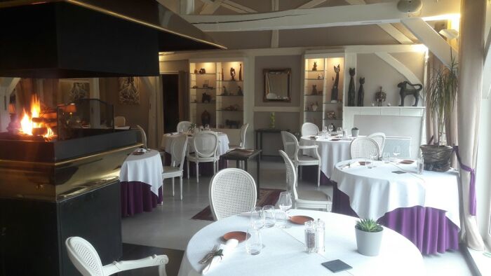 Salle.jpg Auberge de Ste Maure