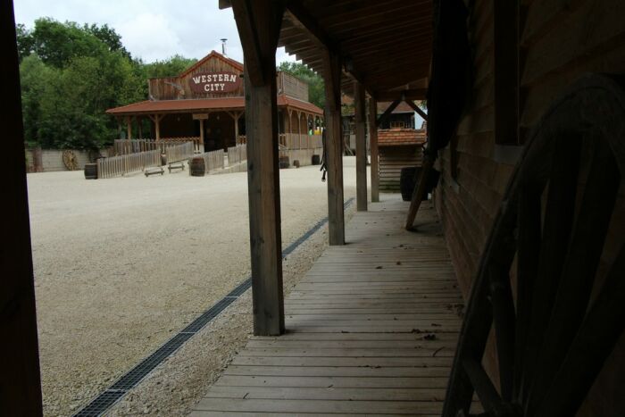 7.JPG Western City