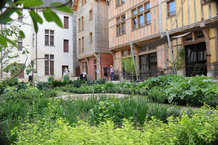 CB-JARDIN JUVENAL (29) © C. Bell - Ville de Troyes.jpg C. Bell - Ville de Troyes