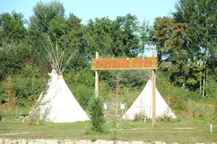 Tipis.JPG Western City