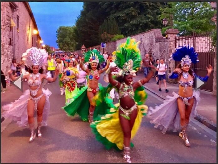 Spectacle de rue AIOO