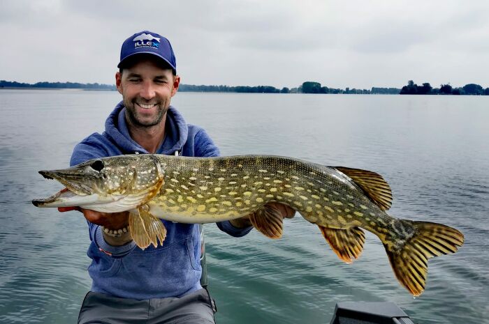 Brochet Amance © Stan Lejeune