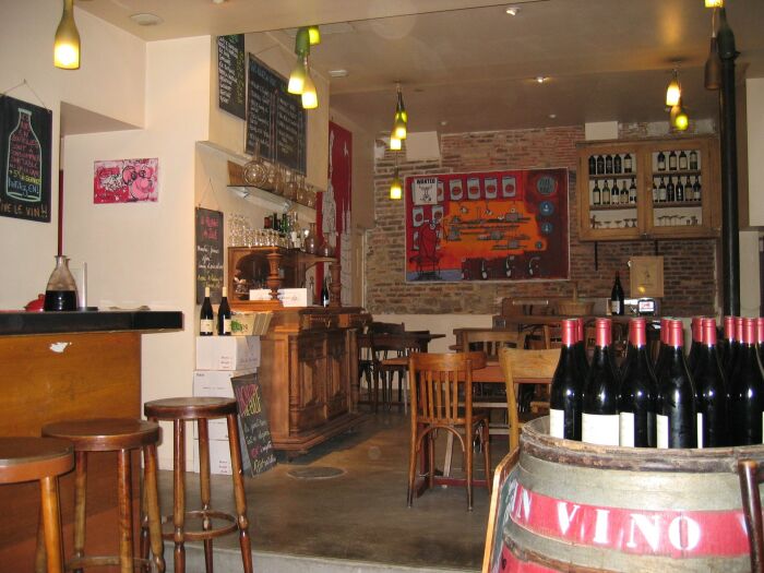 Aux Crieurs de Vin - restaurant.jpg Aux Crieurs de Vin