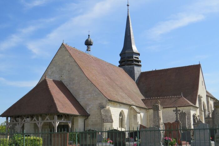 Eglise et cimetière.JPG © Daniel Kaufmann