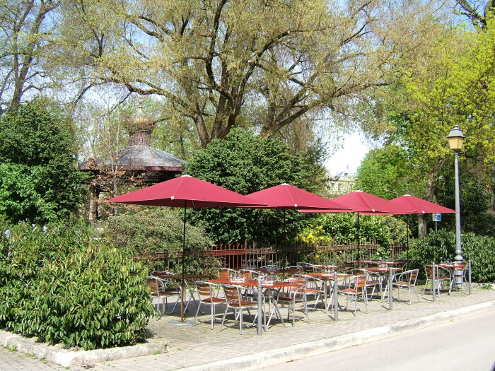 Terrasse.jpg Le Rocher