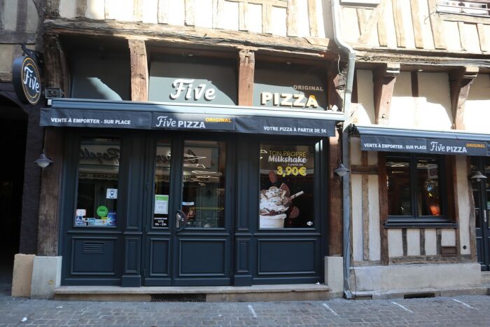 Five pizza.JPG © J-D Troyes La Champagne Tourisme