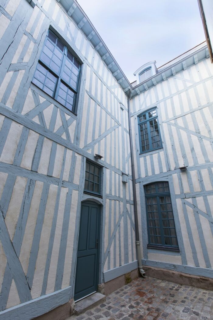 Cour bleue Association Communautaire Israëlite Rachi