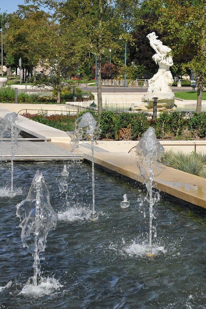 Place de la Libération (c)Fotolia.com (2).jpg TLCT