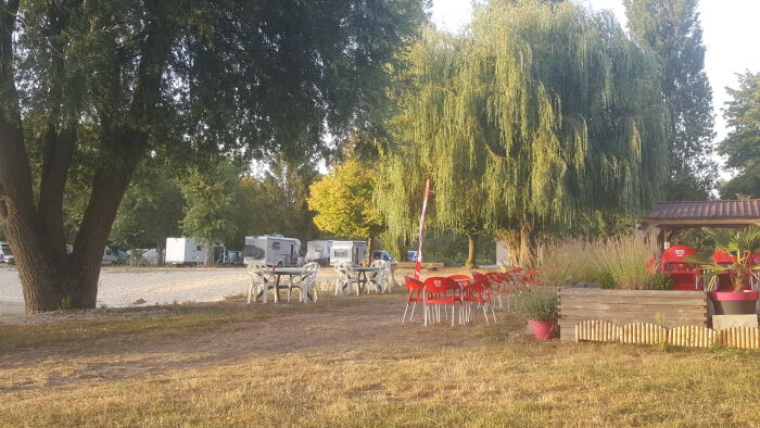 Camping Les Terres Rouges