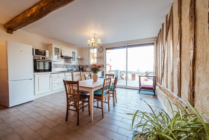 salle à manger chardonnay.jpg droits réservés BonjourBnB