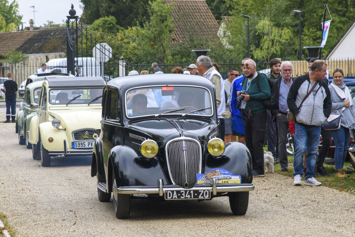 Défilé de voitures anciennes 48heures