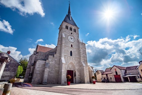 Collégiale Saint-Pierre de Mussy-sur-Seine © BC Image