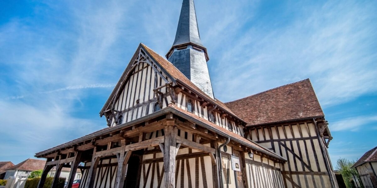 Eglise Saint-Julien-l'Hospitalier-et-Saint-Blaise Eglise Saint-Julien-l'Hospitalier-et-Saint-Blaise © BC Image