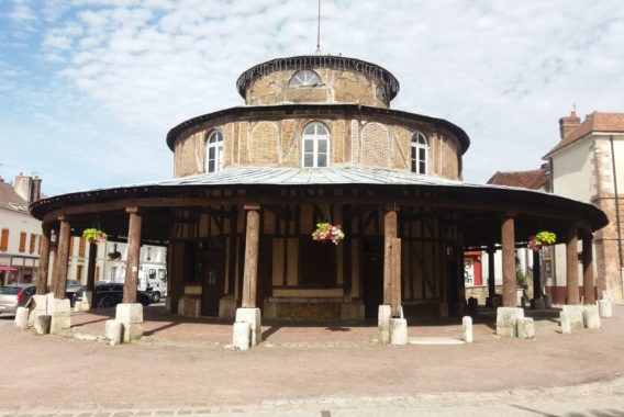 Halle circulaire d'Ervy-le-Châtel © Ambre Crudde