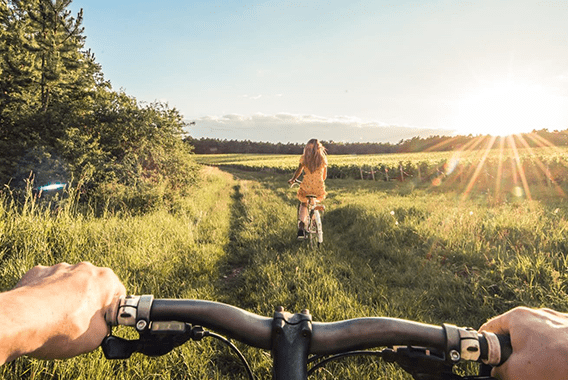 Flaner-dans-laube-velo-credit-Le-Bonheur-des-Gens