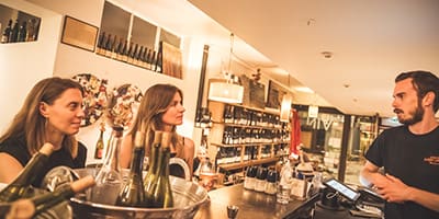 Aux Crieurs de vin 2 - © ARTGE - Pierre Defontaine Aux Crieurs de vin 2 - © ARTGE - Pierre Defontaine